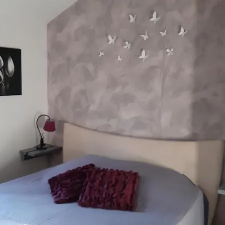 Les Petits Chassezac Holiday home Grospierres